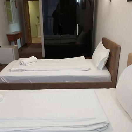אורדאה Rhc Royal Hotel מראה חיצוני תמונה