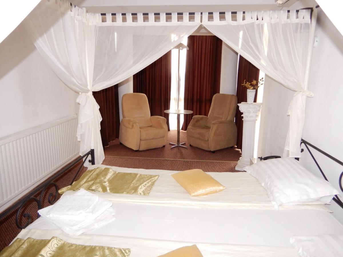 אורדאה Rhc Royal Hotel מראה חיצוני תמונה