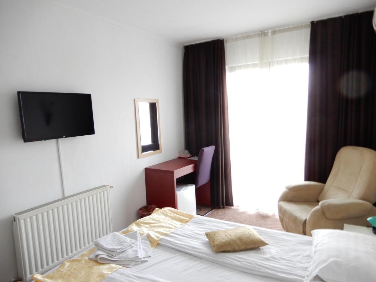 אורדאה Rhc Royal Hotel מראה חיצוני תמונה