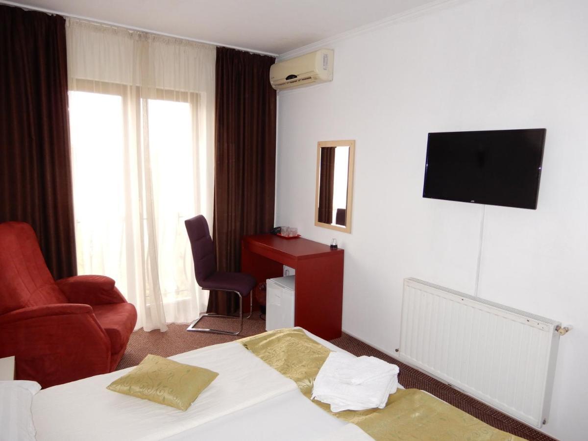 אורדאה Rhc Royal Hotel מראה חיצוני תמונה