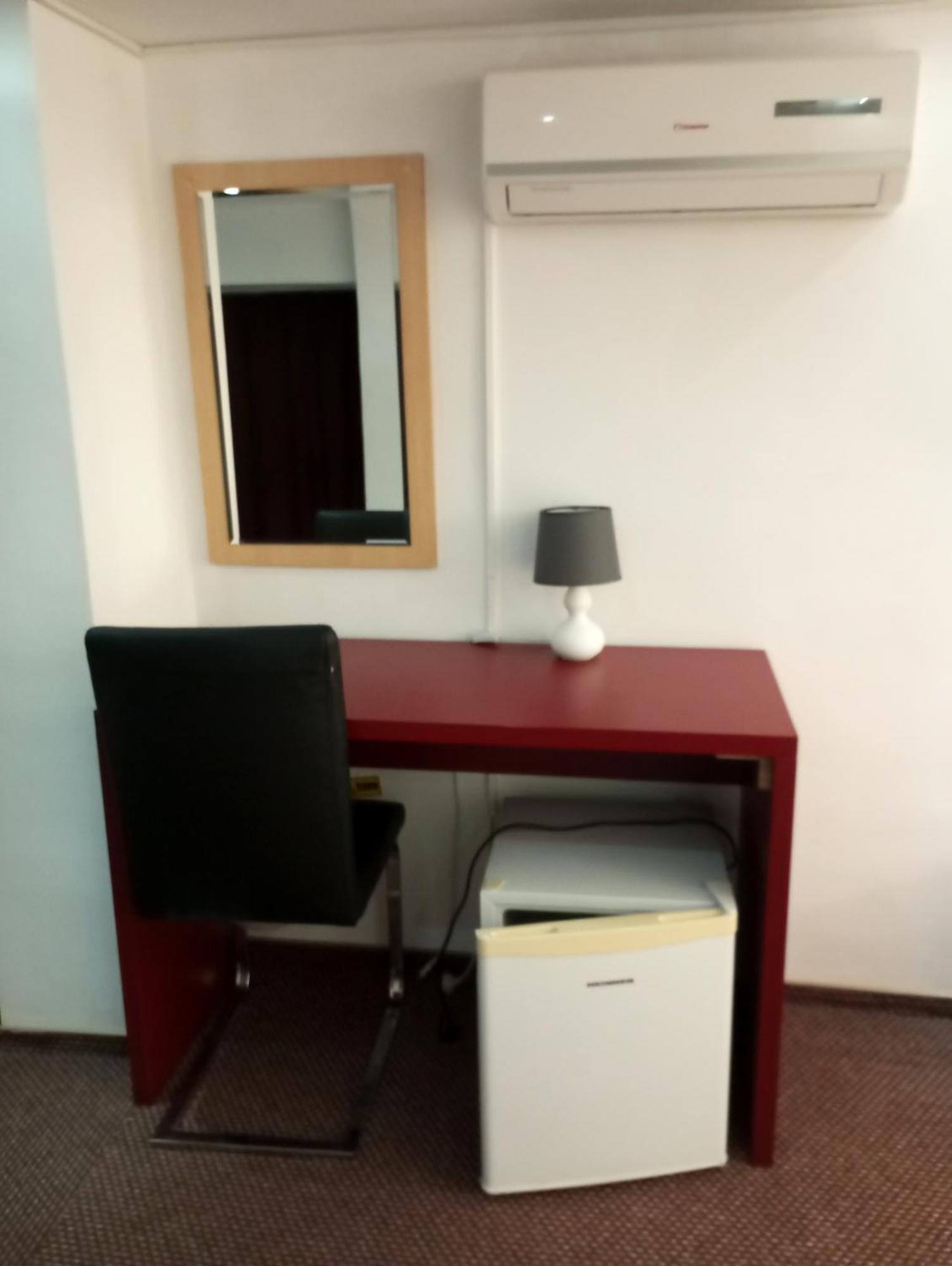 אורדאה Rhc Royal Hotel מראה חיצוני תמונה