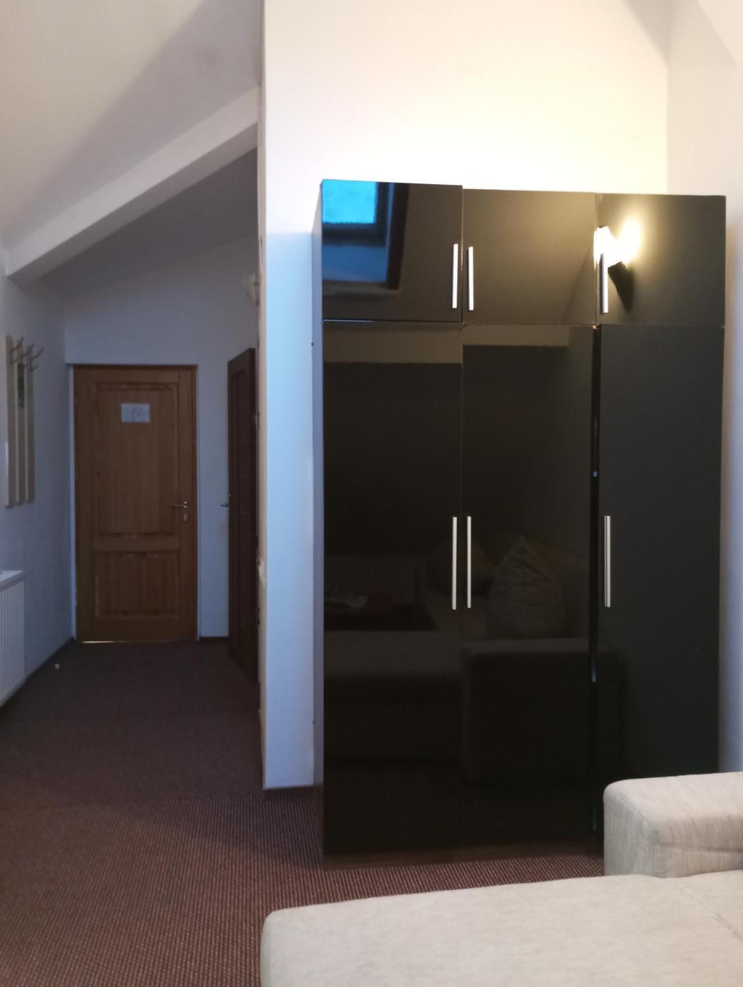 אורדאה Rhc Royal Hotel מראה חיצוני תמונה